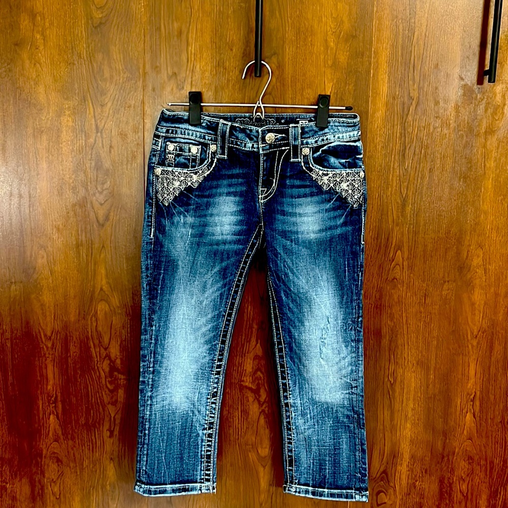 Miss Me cropped jeans